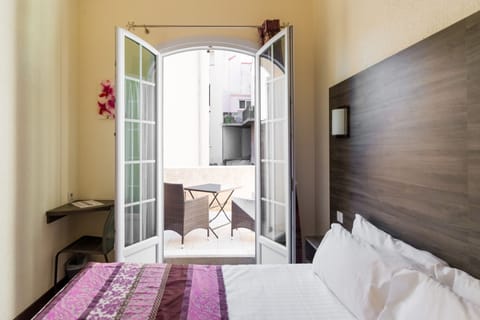 Double or Twin Room, Terrace (Privilege) | In-room safe, desk, soundproofing, free WiFi