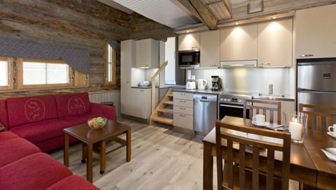 Apartment, 1 Bedroom, Sauna, Partial Lake View (40.5 m2) | Private kitchen | Full-size fridge, microwave, oven, stovetop