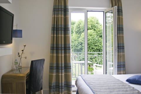 Standard Double Room | Premium bedding, desk, free WiFi, bed sheets