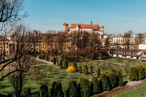 Deluxe Double or Twin Room, Balcony, Garden View | Balcony view