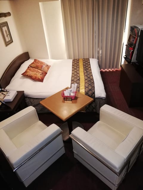 Double Room (Large) | In-room safe, free WiFi, bed sheets