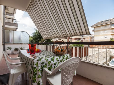 Apartment, 2 Bedrooms | Terrace/patio