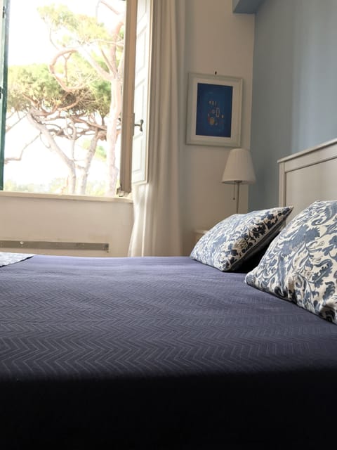 In-room safe, individually furnished, free WiFi, bed sheets