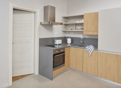 Superior Apartment, 1 Bedroom, Balcony | Private kitchen | Fridge, oven, stovetop, dishwasher