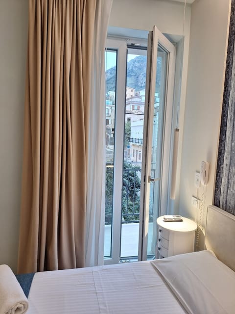 Superior Double Room | City view