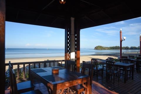 Daily buffet breakfast (THB 355 per person)