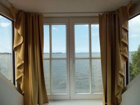 Double Room, Sea View | Water view