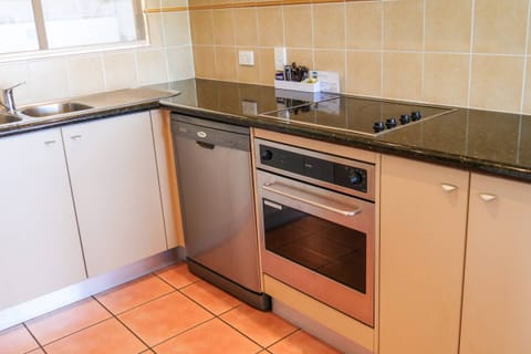 2 Bedroom Resort Apartment | Private kitchen | Full-size fridge, microwave, oven, stovetop