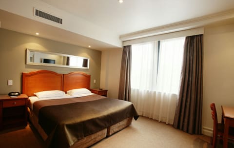 Executive Room | In-room safe, desk, iron/ironing board, free WiFi