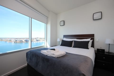 Penthouse, 3 Bedrooms | Individually furnished, desk, blackout drapes, iron/ironing board