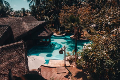 Outdoor pool, pool umbrellas, sun loungers