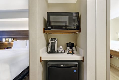 In-room safe, desk, iron/ironing board, free WiFi