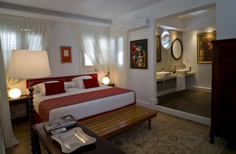 Luxury Double or Twin Room | Premium bedding, Select Comfort beds, in-room safe, desk