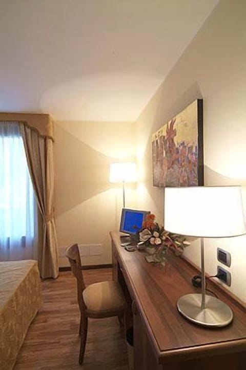 Minibar, in-room safe, desk, soundproofing