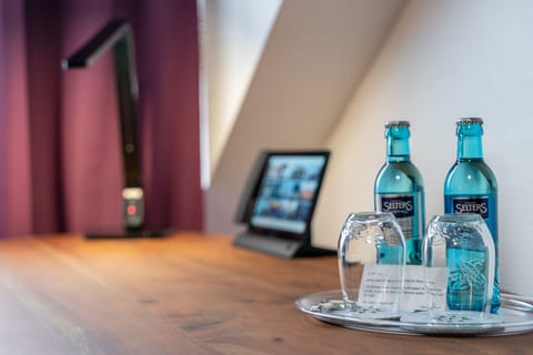 Hypo-allergenic bedding, in-room safe, desk, laptop workspace