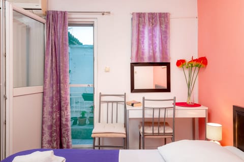 Standard Double Room (Sandra) | Memory foam beds, blackout drapes, free WiFi