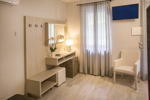 Double Room, Terrace | Room amenity