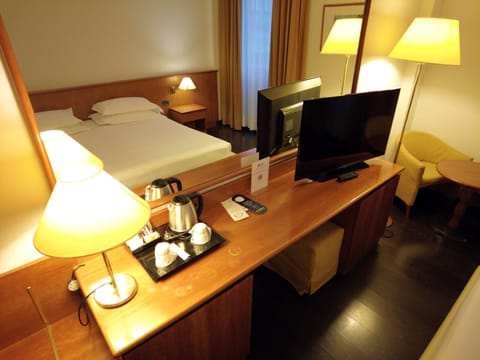 Down comforters, minibar, in-room safe, desk