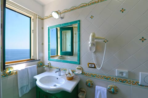 Comfort Plus Double French Balcony Sea View | Bathroom | Shower, free toiletries, hair dryer, bidet