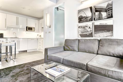 Executive Suite, 1 King Bed, Kitchenette, Balcony | Pillowtop beds, in-room safe, desk, blackout drapes