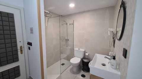 Basic Single Room, Mountain View | Bathroom | Bathtub, deep soaking tub, free toiletries, hair dryer