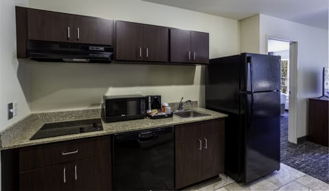 Fridge, microwave, coffee/tea maker