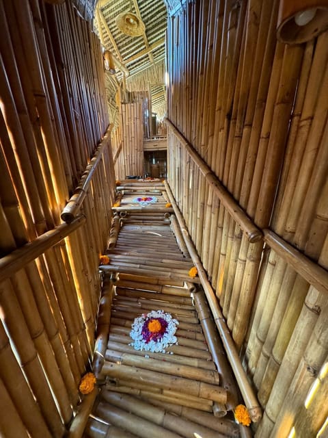 Panoramic Tree House | Bathroom | Shower, hair dryer, towels, soap