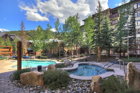 Condo, 2 Bedrooms | Outdoor spa tub