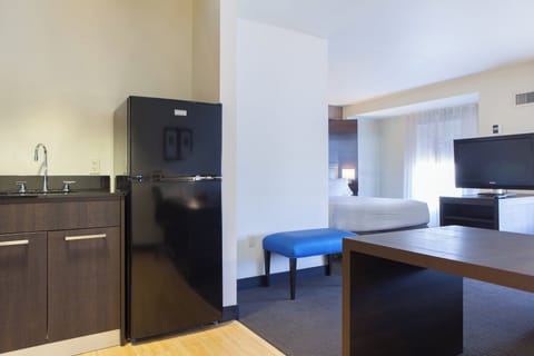 Suite, 1 King Bed | Premium bedding, pillowtop beds, in-room safe, desk