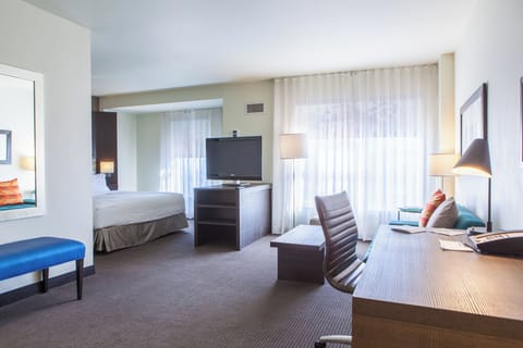 Suite, 1 King Bed | Premium bedding, pillowtop beds, in-room safe, desk