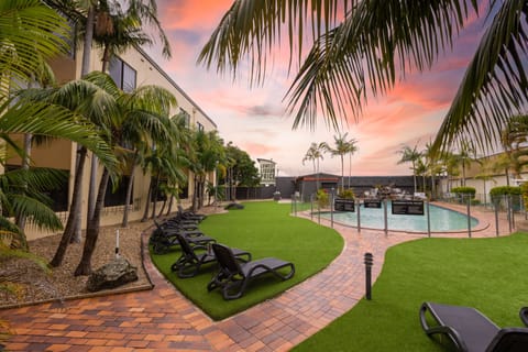 Outdoor pool, sun loungers