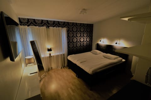 Exclusive Double Room | Soundproofing, free WiFi, bed sheets