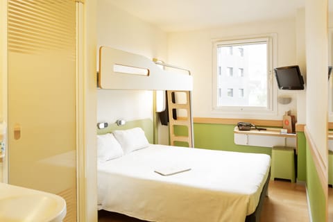 Double Room, Multiple Beds | In-room safe, desk, soundproofing, free WiFi