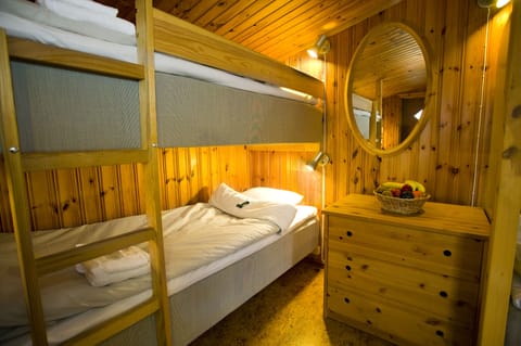 Cabin (Timmerbyn) | Free WiFi, bed sheets