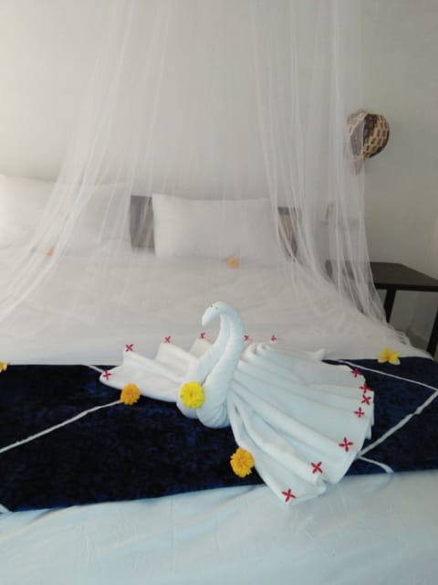 Deluxe Double Room | Minibar, in-room safe, individually decorated, desk