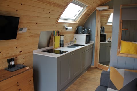 Luxury Cabin | Private kitchenette | Full-size fridge, microwave, stovetop, coffee/tea maker