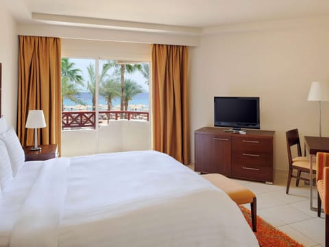 Executive Suite, 1 King Bed, Ocean View | Minibar, in-room safe, iron/ironing board, free WiFi