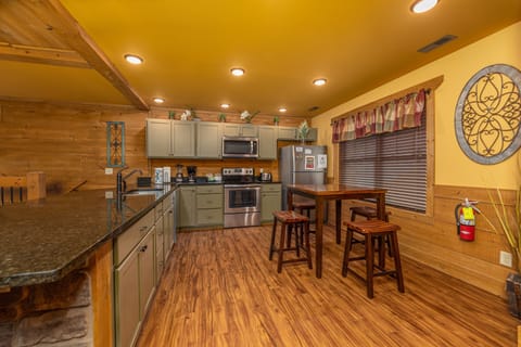 House, Multiple Beds, Hot Tub | Private kitchen | Fridge, microwave, oven, stovetop