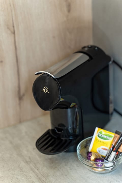 Apartment, 1 Bedroom, Non Smoking | Private kitchen | Full-size fridge, oven, stovetop, espresso maker