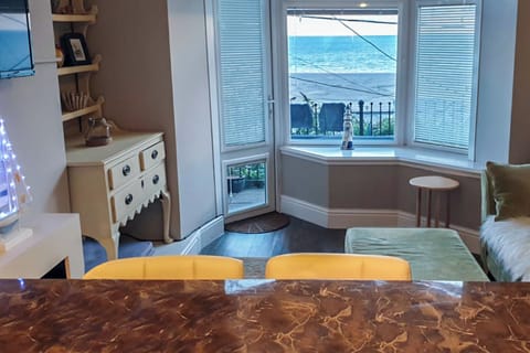 30-inch TV with cable channels, fireplace