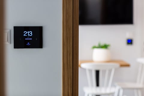 Superior Studio, Partial Sea View | Room amenity