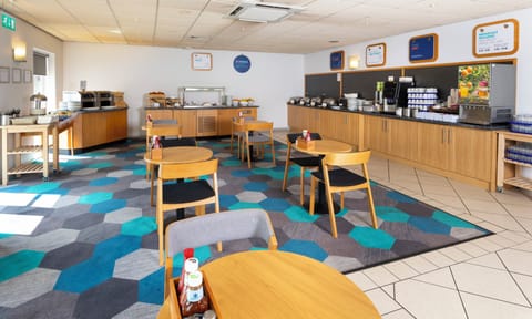 Daily continental breakfast for a fee