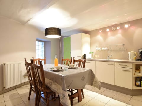 House | Private kitchen | Highchair