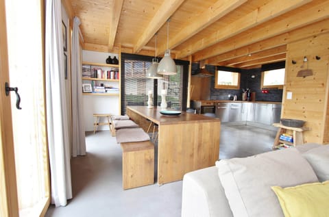 Chalet | Dining