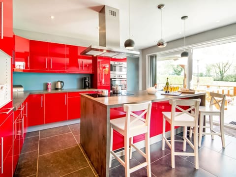 House | Private kitchen | Highchair