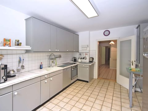 House | Private kitchen | Stovetop, highchair