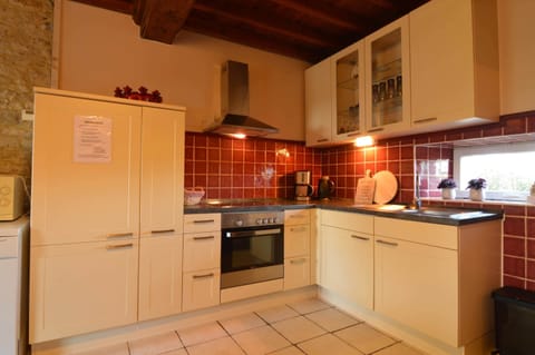 House | Private kitchen | Stovetop, highchair
