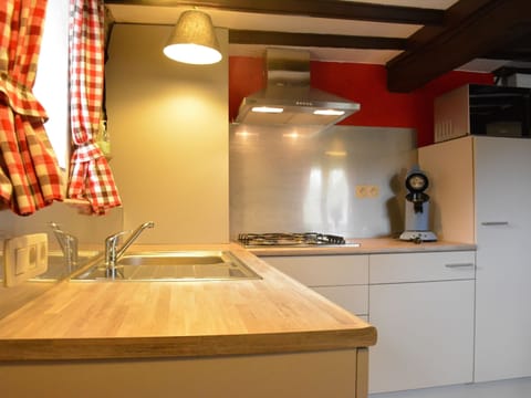 Cottage | Private kitchen | Microwave, highchair