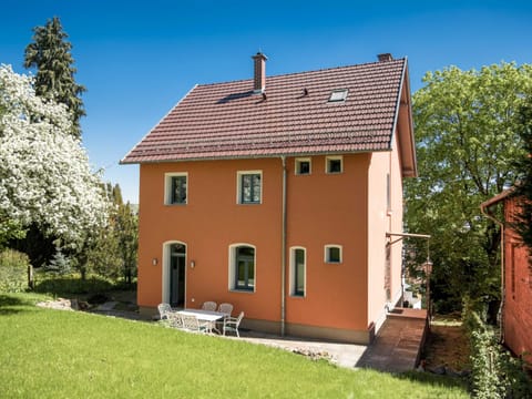 House | Balcony