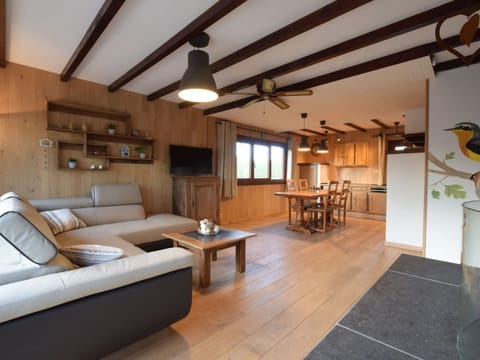 Chalet | Living area